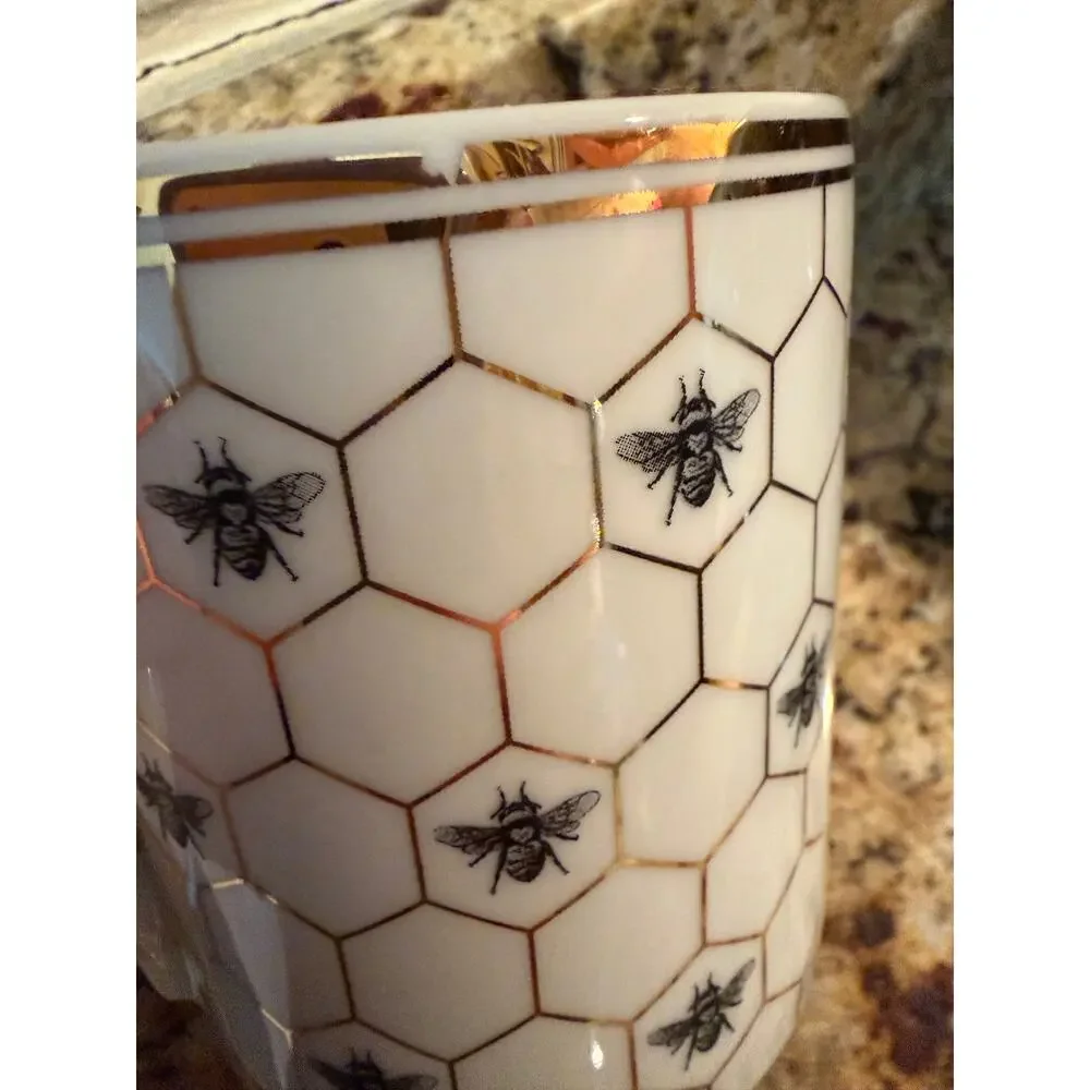 Williams Sonoma Honeycomb Mug